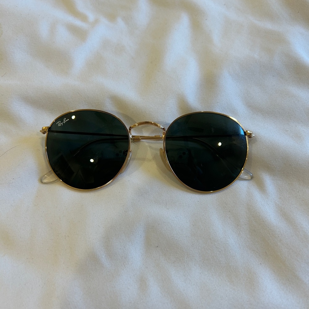 Ray-Ban Round Sunglasses RB3447